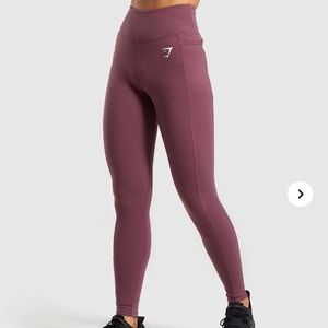 Gymshark Dreamy Leggings (classic winter berry)